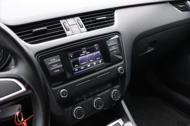 Škoda Octavia 1,6 TDI 81kW Ambition CZ