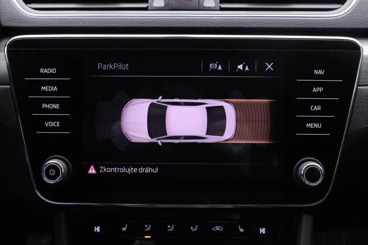 Škoda Superb 2,0 TDI 140kW CZ Style Plus