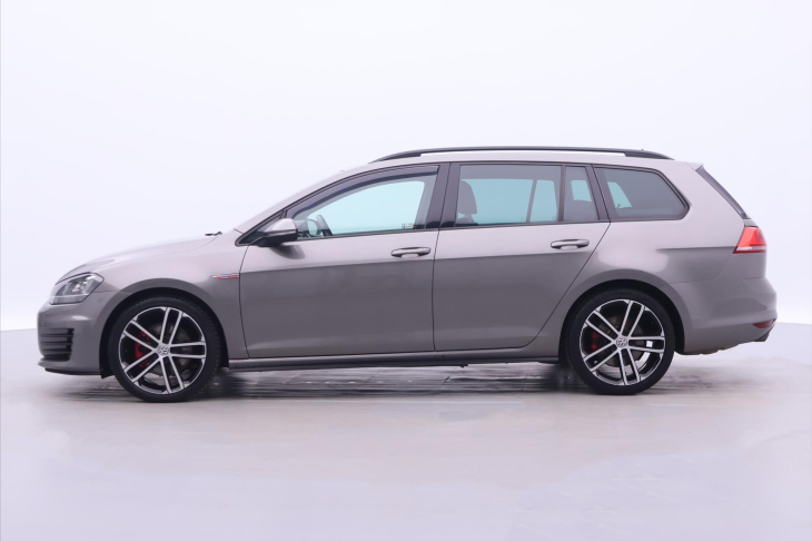 Volkswagen Golf 2,0 TDI 135kW DSG Serv.kniha