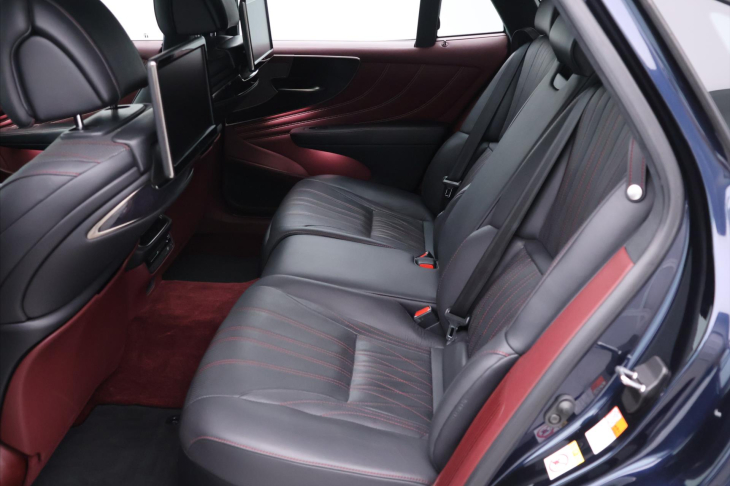 Lexus LS 500h 3,5 HEV 220kW Aut. 4x4 CZ