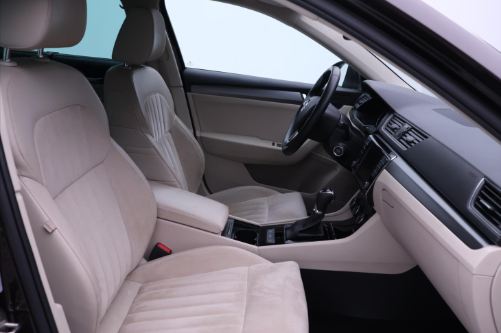 Škoda Superb 2,0 TSI 162kW DSG CZ Style