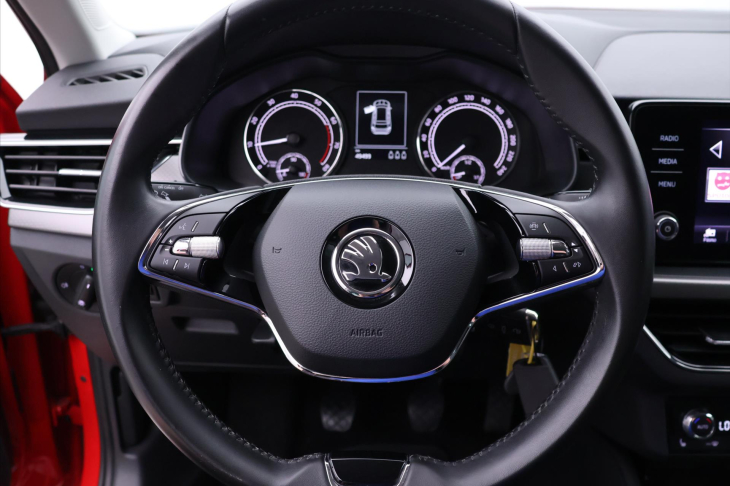 Škoda Kamiq 1,0 TSI Clever LED DPH Serv.kn