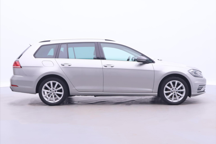 Volkswagen Golf 1,4 TSI 92kW Highline LED 1Maj