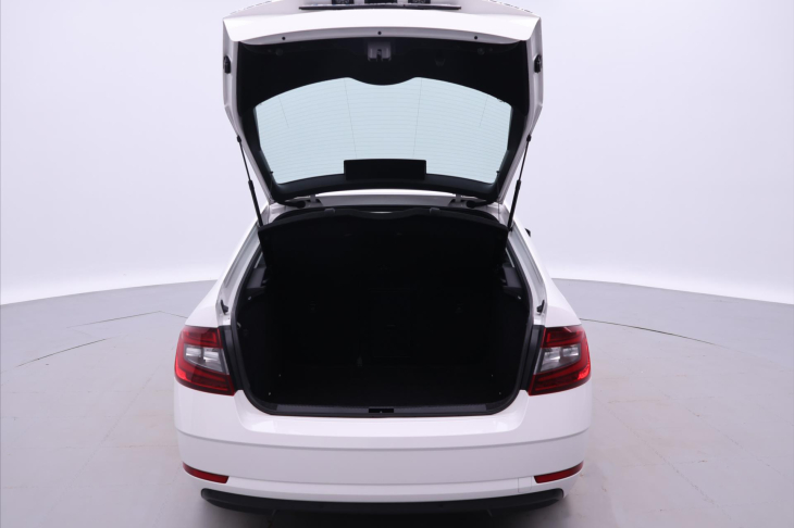 Škoda Octavia 1,4 TSI 110kW DSG Style CZ