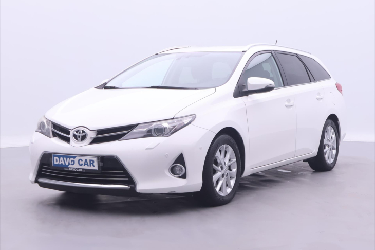 Toyota Auris 2,0 D-4D CZ Sports 1.Maj Tažné