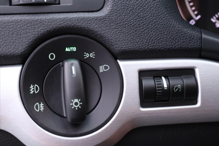 Škoda Octavia 2,0 TSI 147kW Serv.Kniha RS