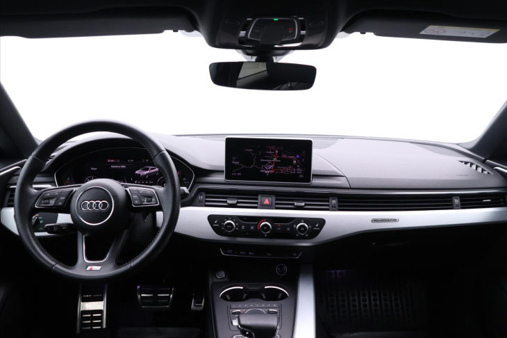 Audi A5 3.0 TDI 210kW quattro DPH CZ