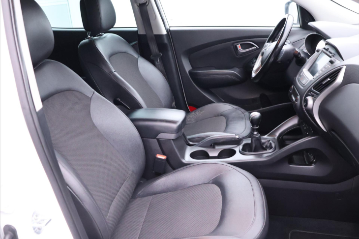 Hyundai ix35 2,0 GDI 122kW 4x4 Trikolor CZ DPH