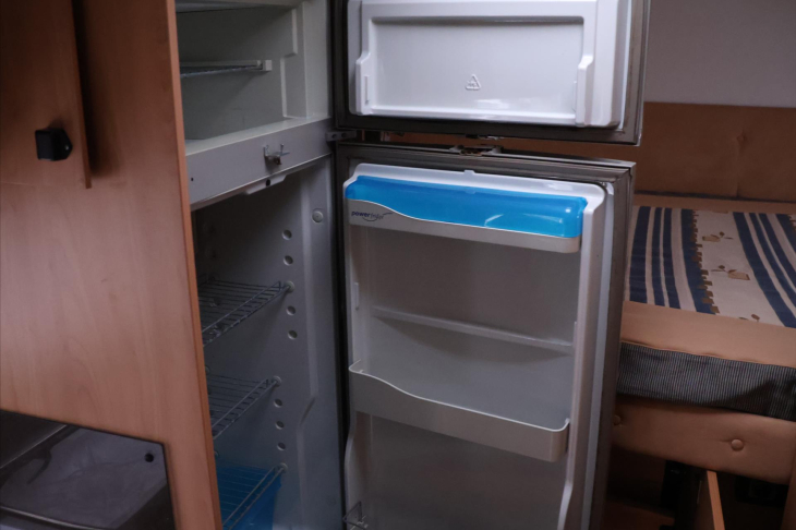 Renault Ostatní 3,0 dCi 100kW klima Obytný vůz