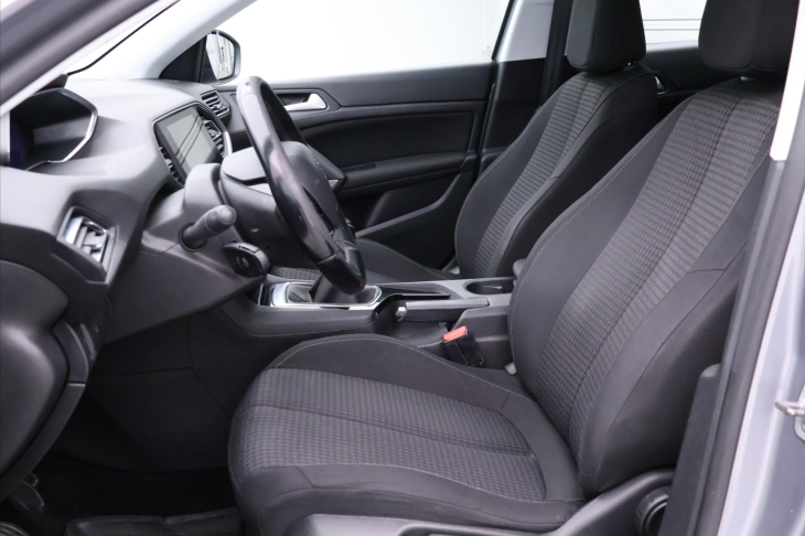 Peugeot 308 1,5 HDI 96kW CZ 1.Maj DPH