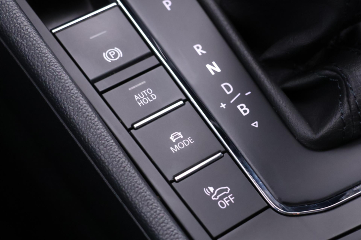 Volkswagen Bora E-Bora 100kW Automat