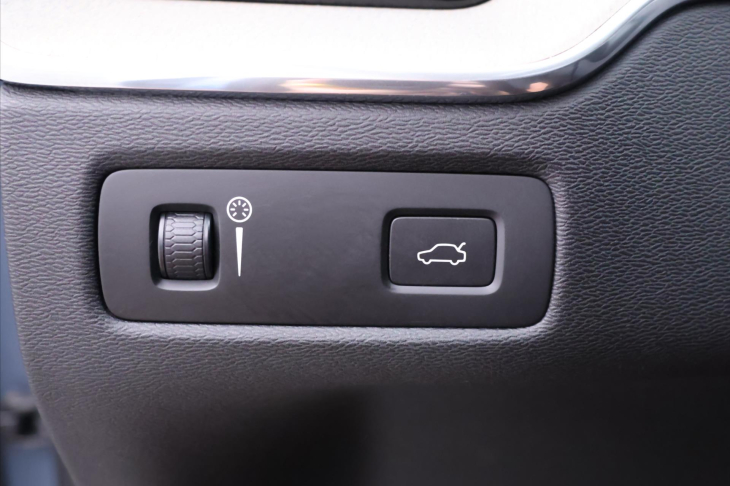 Volvo XC60 2,0 D5 173kW AWD Inscription