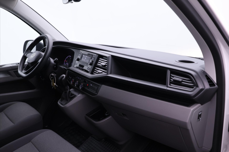Volkswagen Transporter 2,0 TDI 110kW DSG 9-Míst CZ DPH