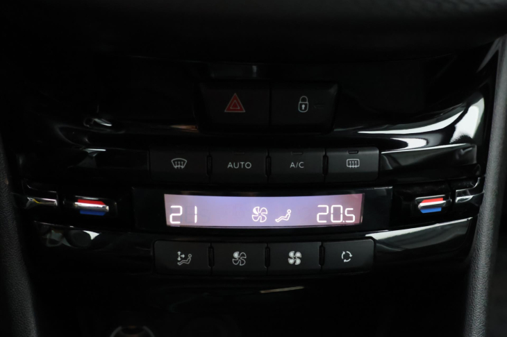 Peugeot 2008 1,2 PureTech 81 kW Aut.klima