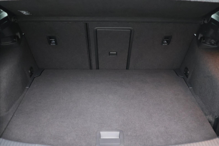 Volkswagen Golf 1.0 TSI 81kW Comfortline LED CZ