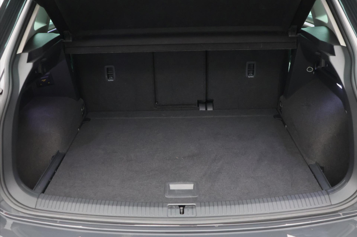 Volkswagen Tiguan 2,0 TSI 140kW 4MOT DSG DPH Elegance