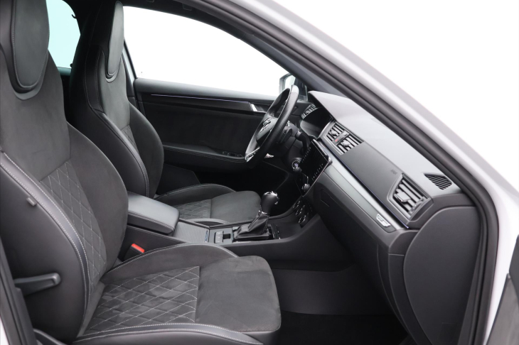 Škoda Superb 2,0 TDI 147kW DSG Sportline DPH