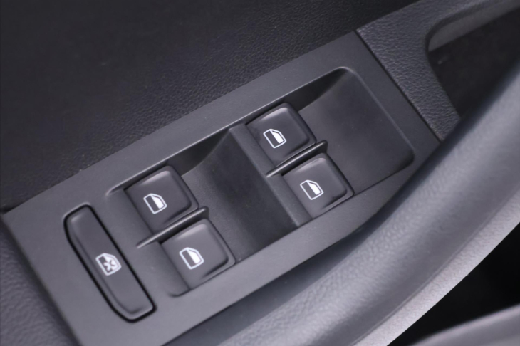 Škoda Octavia 1,4 TSI 103kW Elegance CZ DPH