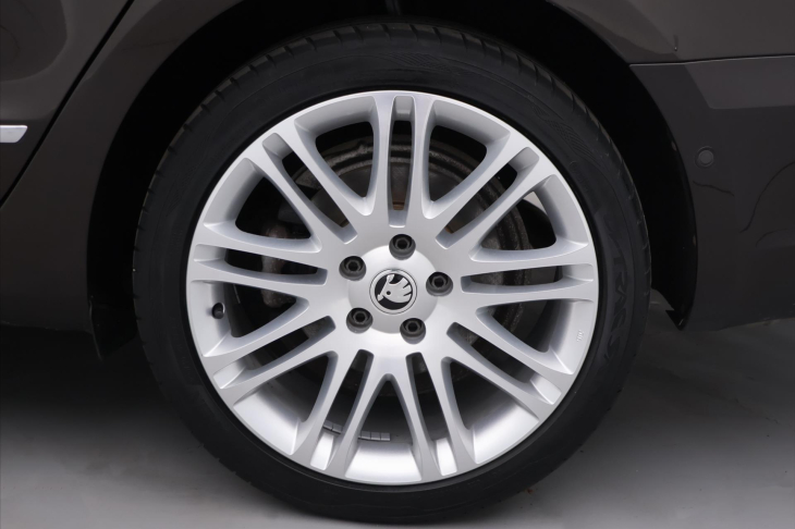 Škoda Superb 2,0 TDI 125kW DSG Elegance