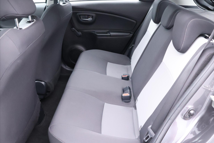 Toyota Yaris 1,5 VVT-i 82kW Aut.klima 1.Maj