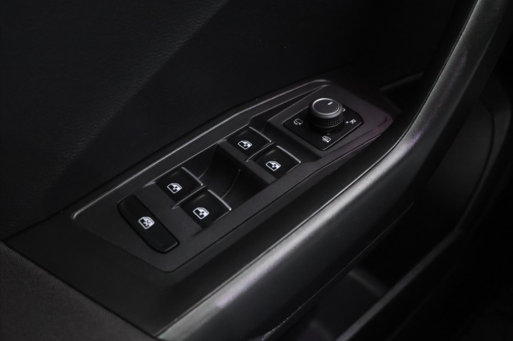Volkswagen T-Roc 1,0 TSI Style Virtual 1.Maj.