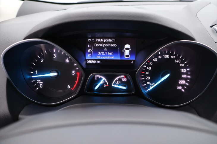 Ford Kuga 2,0 TDCi 110kW AWD ST-Line+ CZ