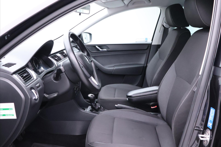 Škoda Rapid 1,6 TDI 77kW Klimatizace CZ