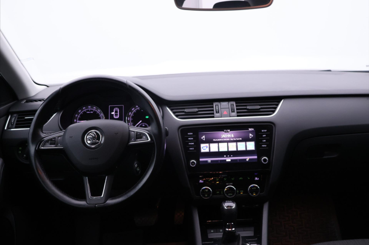 Škoda Octavia 1,6 TDI 85kW DSG CZ Style DPH