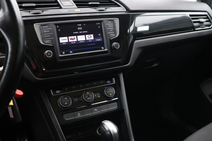 Volkswagen Touran 2,0 TDI 110kW DSG Sound 7-Míst