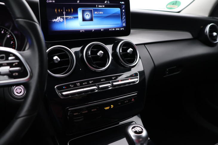 Mercedes-Benz Třídy C 1,6 C180 115 kW Full LED