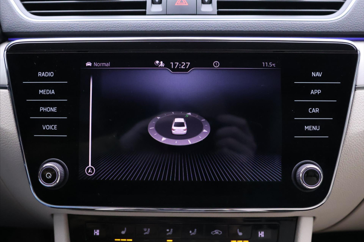 Škoda Superb 2,0 TDI  110 kW DSG DPH CZ