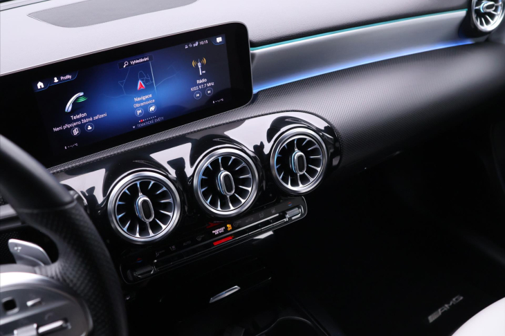 Mercedes-Benz Třídy A 1,3 200 120kW Aut. CZ kůže DPH