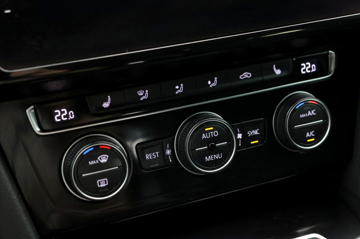 Volkswagen Arteon 2,0 TDI 176kW 4x4 R-Line CZ