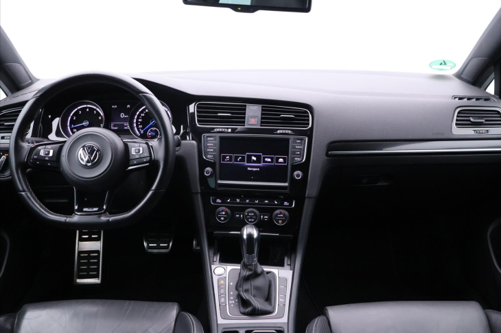 Volkswagen Golf 2,0 TSI R 221kW DSG 4Motion