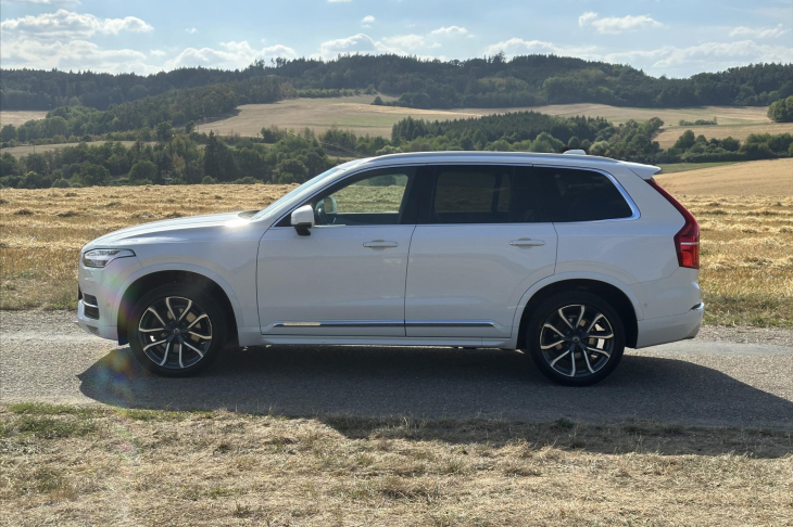 Volvo XC90 2,0 D 165 kW Inscription CZ
