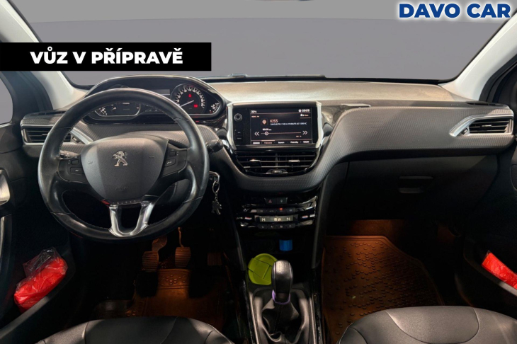 Peugeot 2008 1,2 PT 61kW CZ 1 Maj. Allure