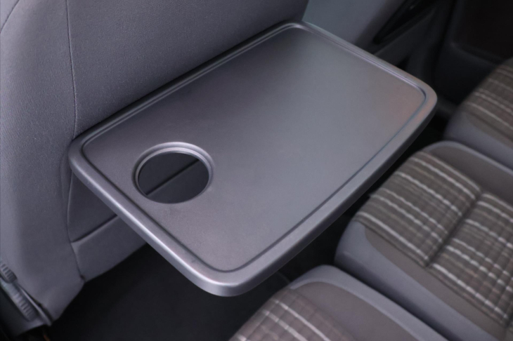 Volkswagen Touran 2,0 TDI 125kW DSG Cross 7-Míst