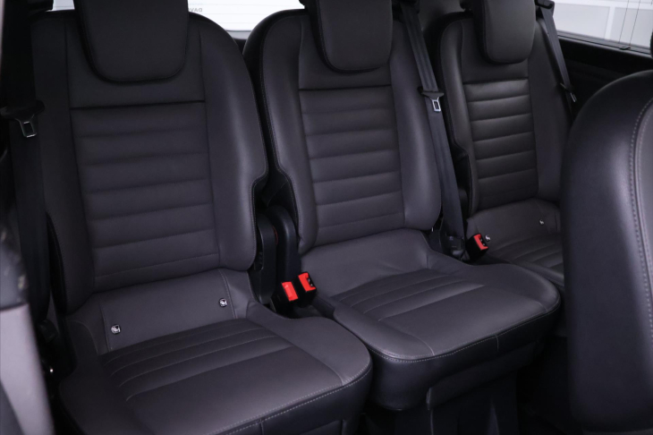 Ford Tourneo Custom 2,0 TDCI 136kW CZ Titanium L2
