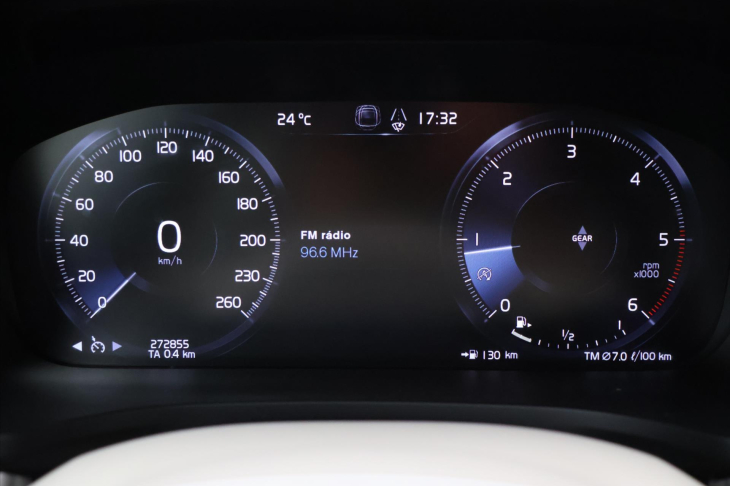 Volvo V60 2,0 D3 110kW Drive-E Momentum CZ