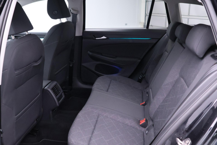 Volkswagen Golf 2,0 TDI 110kW DSG Style DPH