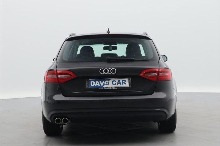 Audi A4 2,0 TDi 100kW Kůže Pano Navi