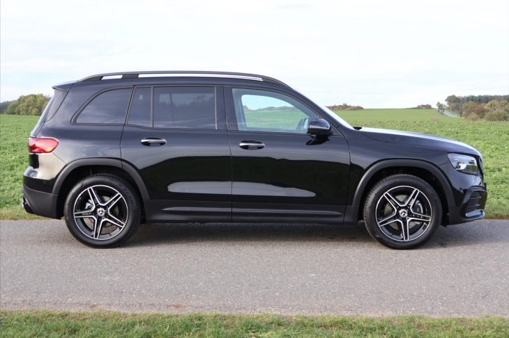 Mercedes-Benz GLB 2,0 200d 4MATIC AMG Premium+