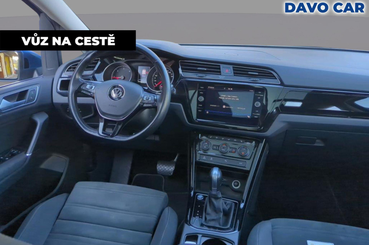 Volkswagen Touran 2,0 TDI DSG CZ Highline 7-Míst