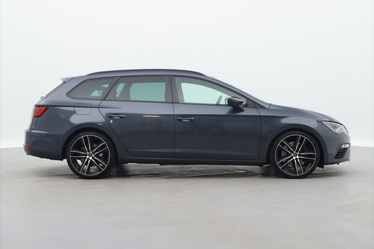 Seat Leon 2,0 TSI Cupra 221kW 4Drive DSG