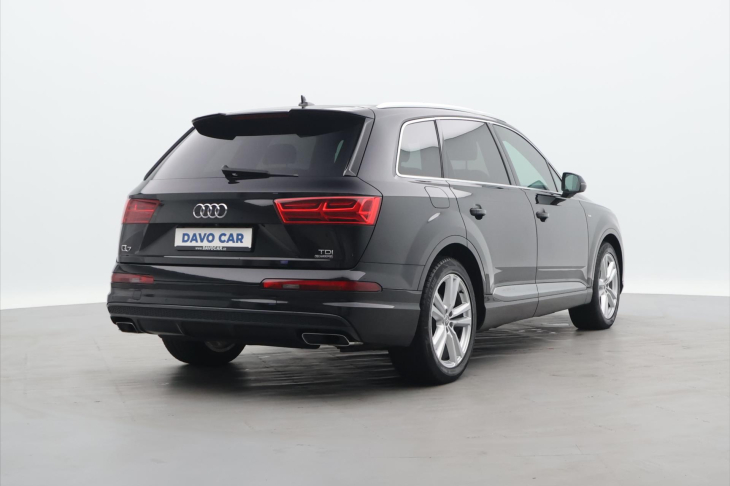 Audi Q7 3,0 TDI 200kW quattro 1.Maj.