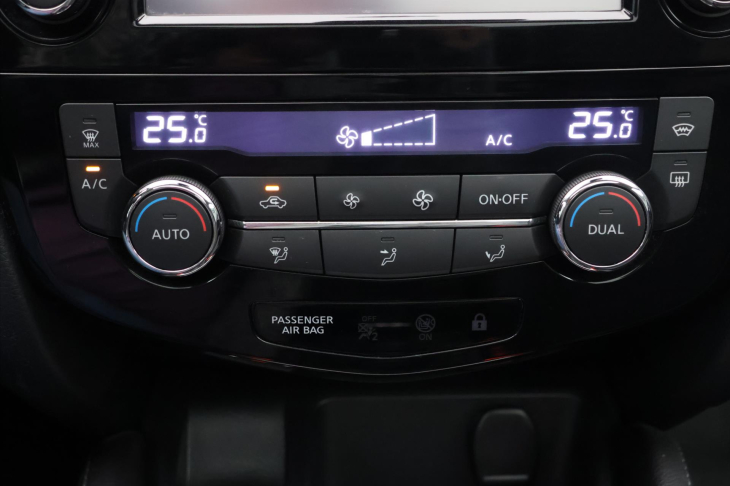 Nissan Qashqai 1,2 DiG-T 85kW Tekna Panorama