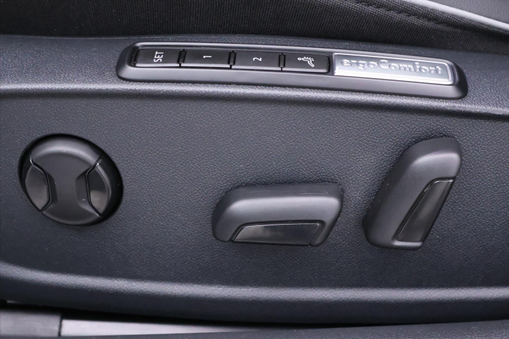 Volkswagen Arteon 2,0 TSI 200kW 4MOT R-Line DSG CZ DPH