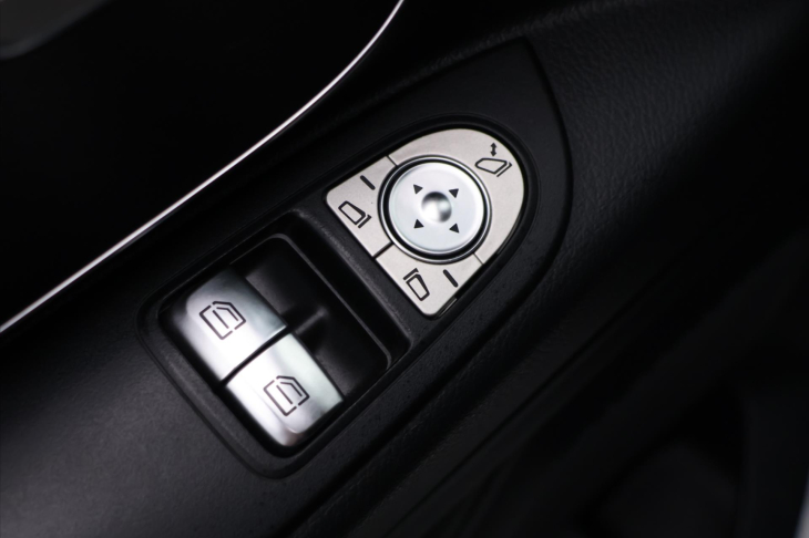 Mercedes-Benz Vito 2,1 119CDI 140kW BlueTEC XL