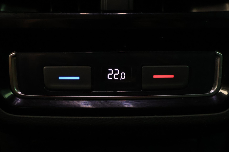 Volkswagen Passat 2,0 TSI 200kW CZ R-Line 4M