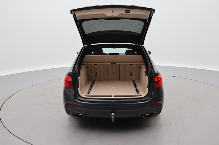 BMW Řada 5 3,0 540d 235kW xDrive M DPH